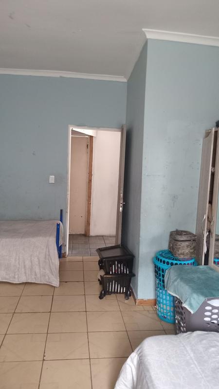 8 Bedroom Property for Sale in Klein Parys Western Cape